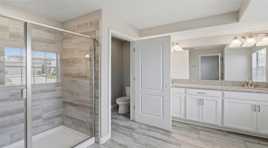 DAVENPORT, Florida 33896, 4 Bedrooms Bedrooms, ,4 BathroomsBathrooms,Residential,For Sale,SHINNECOCK HILLS,0,MFRV4948166