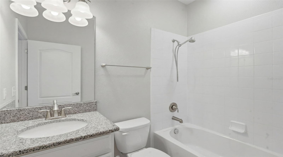 DAVENPORT, Florida 33896, 4 Bedrooms Bedrooms, ,4 BathroomsBathrooms,Residential,For Sale,SHINNECOCK HILLS,0,MFRV4948166