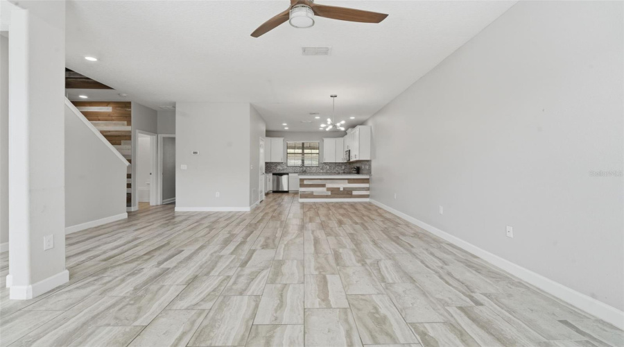 DAVENPORT, Florida 33896, 4 Bedrooms Bedrooms, ,4 BathroomsBathrooms,Residential,For Sale,SHINNECOCK HILLS,0,MFRV4948166