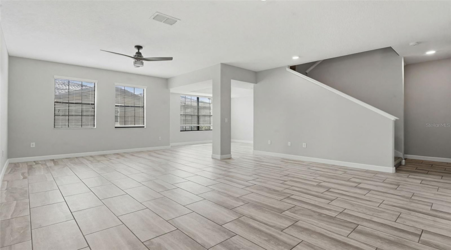 DAVENPORT, Florida 33896, 4 Bedrooms Bedrooms, ,4 BathroomsBathrooms,Residential,For Sale,SHINNECOCK HILLS,0,MFRV4948166