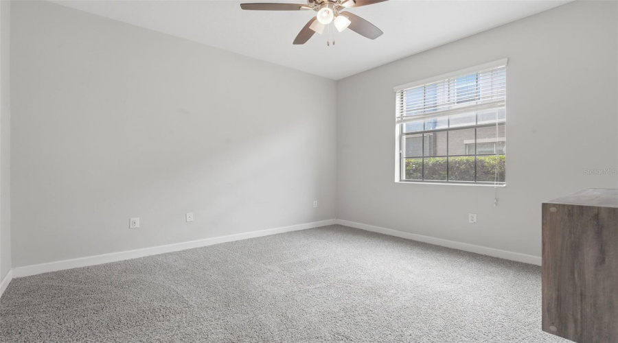 DAVENPORT, Florida 33896, 4 Bedrooms Bedrooms, ,4 BathroomsBathrooms,Residential,For Sale,SHINNECOCK HILLS,0,MFRV4948166