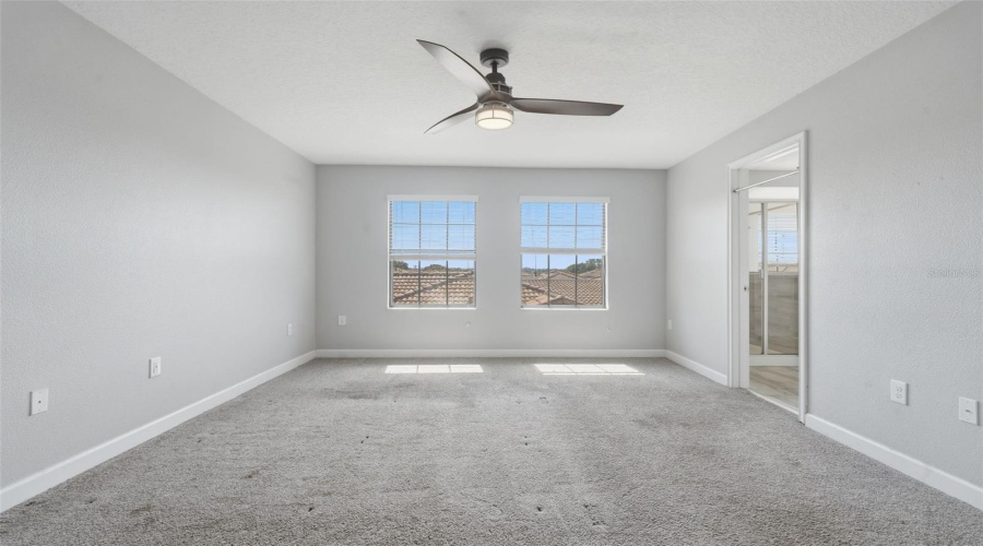 DAVENPORT, Florida 33896, 4 Bedrooms Bedrooms, ,4 BathroomsBathrooms,Residential,For Sale,SHINNECOCK HILLS,0,MFRV4948166