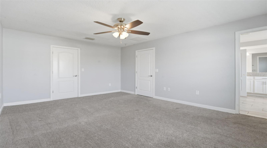 DAVENPORT, Florida 33896, 4 Bedrooms Bedrooms, ,4 BathroomsBathrooms,Residential,For Sale,SHINNECOCK HILLS,0,MFRV4948166