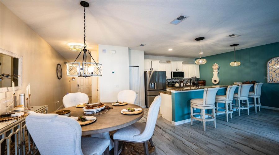 KISSIMMEE, Florida 34747, 4 Bedrooms Bedrooms, ,3 BathroomsBathrooms,Residential,For Sale,CALIFORNIA PALM,0,MFRL4960741