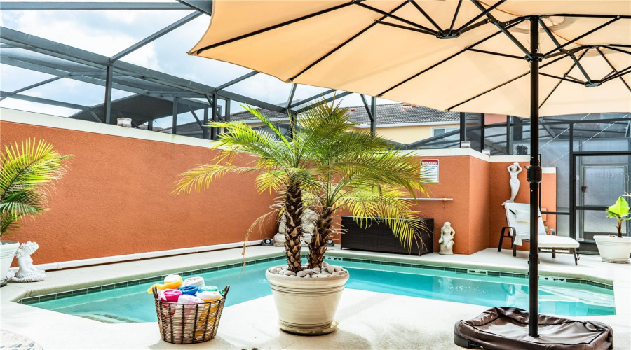 KISSIMMEE, Florida 34747, 4 Bedrooms Bedrooms, ,3 BathroomsBathrooms,Residential,For Sale,CALIFORNIA PALM,0,MFRL4960741