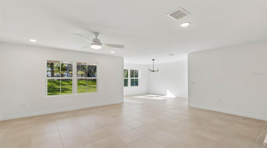 DAVENPORT, Florida 33837, 4 Bedrooms Bedrooms, ,2 BathroomsBathrooms,Residential,For Sale,REIN,0,MFRO6395417