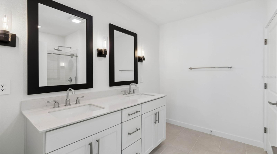 DAVENPORT, Florida 33837, 4 Bedrooms Bedrooms, ,2 BathroomsBathrooms,Residential,For Sale,REIN,0,MFRO6395417