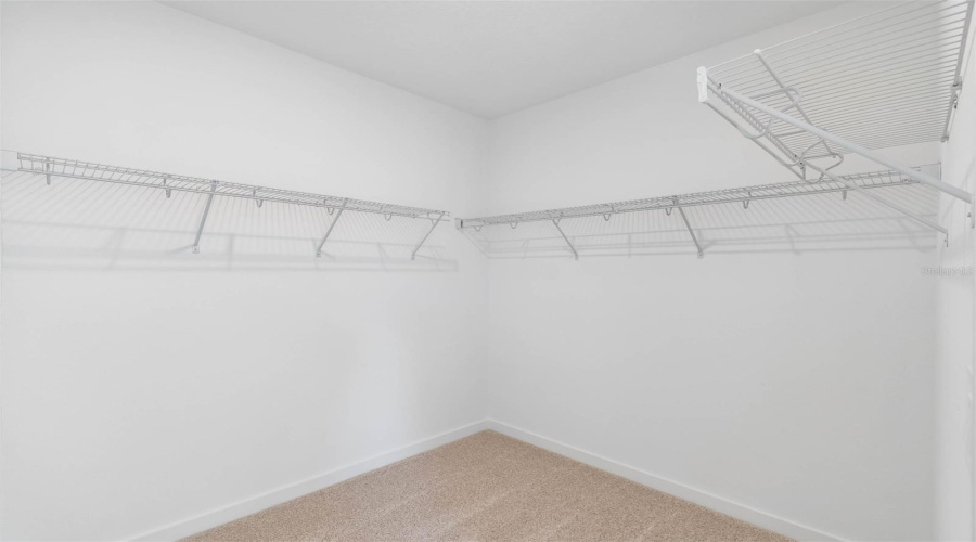 DAVENPORT, Florida 33837, 4 Bedrooms Bedrooms, ,2 BathroomsBathrooms,Residential,For Sale,REIN,0,MFRO6395417