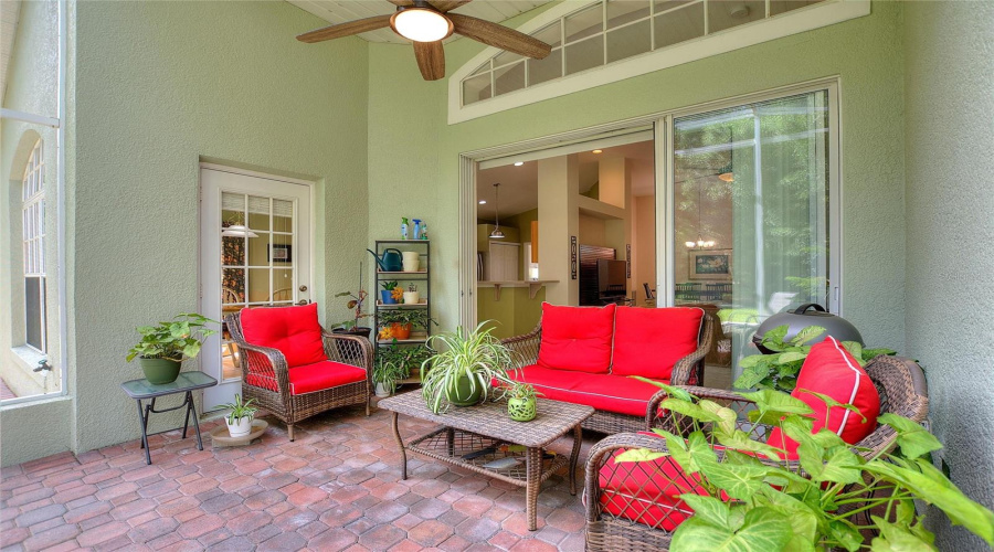 DAVENPORT, Florida 33837, 2 Bedrooms Bedrooms, ,2 BathroomsBathrooms,Residential,For Sale,VISTA OAKS WAY,0,MFRS5146853