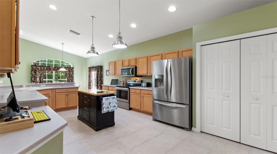 DAVENPORT, Florida 33837, 2 Bedrooms Bedrooms, ,2 BathroomsBathrooms,Residential,For Sale,VISTA OAKS WAY,0,MFRS5146853