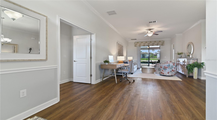 DAVENPORT, Florida 33896, 4 Bedrooms Bedrooms, ,4 BathroomsBathrooms,Residential,For Sale,MICKELSON,0,MFRL4950998