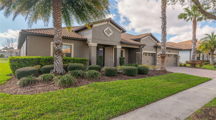 DAVENPORT, Florida 33896, 4 Bedrooms Bedrooms, ,4 BathroomsBathrooms,Residential,For Sale,MICKELSON,0,MFRL4950998