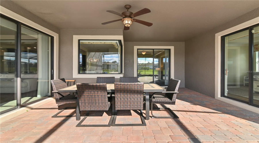 DAVENPORT, Florida 33896, 4 Bedrooms Bedrooms, ,4 BathroomsBathrooms,Residential,For Sale,MICKELSON,0,MFRL4950998