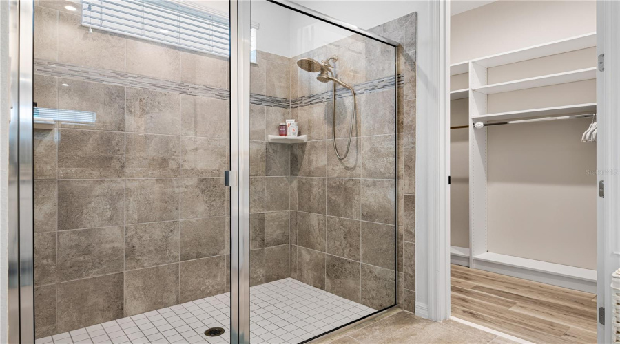 KISSIMMEE, Florida 34747, 9 Bedrooms Bedrooms, ,6 BathroomsBathrooms,Residential,For Sale,AMELIA DOWNS,0,MFRO6332544