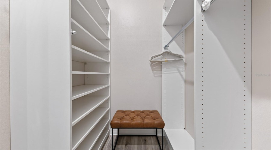 KISSIMMEE, Florida 34747, 9 Bedrooms Bedrooms, ,6 BathroomsBathrooms,Residential,For Sale,AMELIA DOWNS,0,MFRO6332544