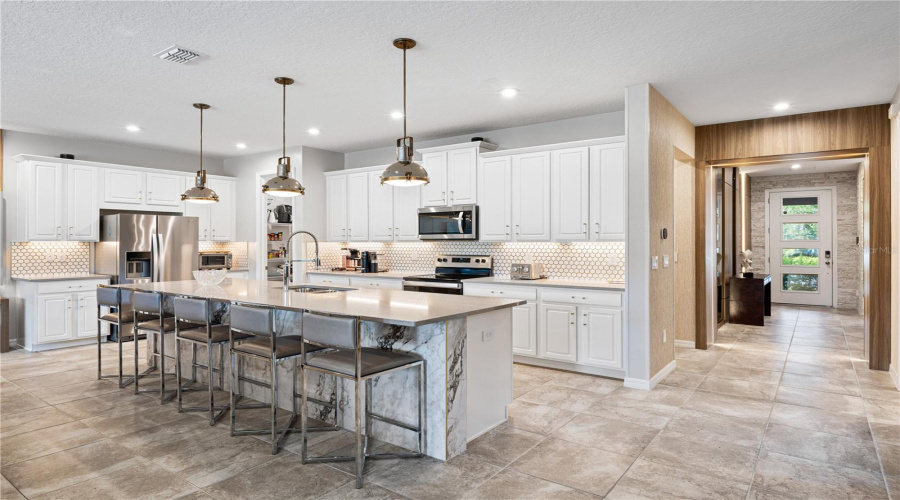 KISSIMMEE, Florida 34747, 9 Bedrooms Bedrooms, ,6 BathroomsBathrooms,Residential,For Sale,AMELIA DOWNS,0,MFRO6332544