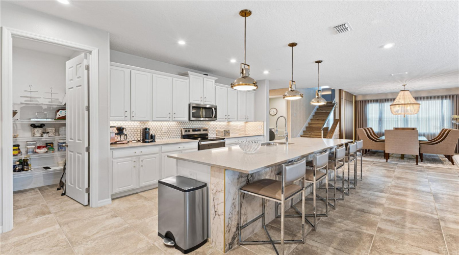 KISSIMMEE, Florida 34747, 9 Bedrooms Bedrooms, ,6 BathroomsBathrooms,Residential,For Sale,AMELIA DOWNS,0,MFRO6332544