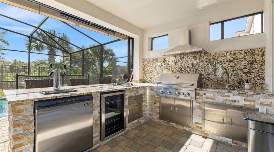 KISSIMMEE, Florida 34747, 9 Bedrooms Bedrooms, ,6 BathroomsBathrooms,Residential,For Sale,AMELIA DOWNS,0,MFRO6332544