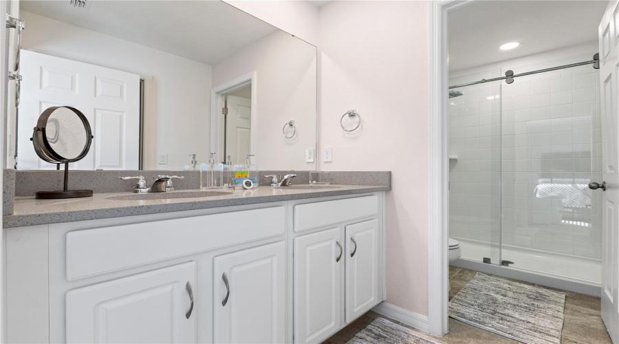 KISSIMMEE, Florida 34747, 9 Bedrooms Bedrooms, ,6 BathroomsBathrooms,Residential,For Sale,AMELIA DOWNS,0,MFRO6332544