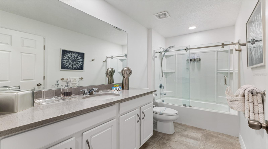 KISSIMMEE, Florida 34747, 9 Bedrooms Bedrooms, ,6 BathroomsBathrooms,Residential,For Sale,AMELIA DOWNS,0,MFRO6332544