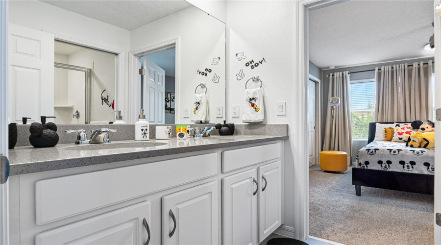 KISSIMMEE, Florida 34747, 9 Bedrooms Bedrooms, ,6 BathroomsBathrooms,Residential,For Sale,AMELIA DOWNS,0,MFRO6332544