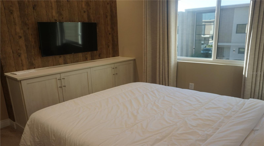 KISSIMMEE, Florida 34747, 4 Bedrooms Bedrooms, ,4 BathroomsBathrooms,Residential,For Sale,BLEECKER,0,MFRO6289946