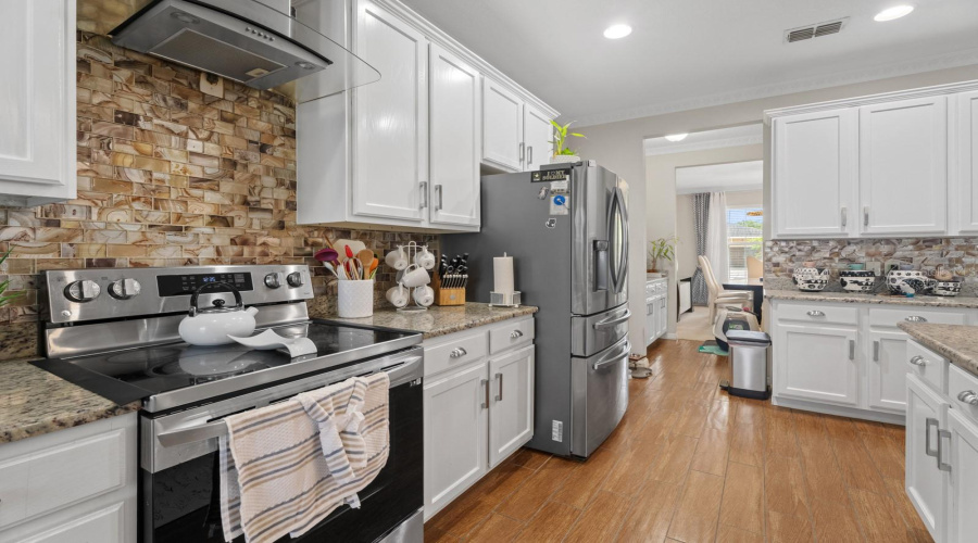 KISSIMMEE, Florida 34746, 4 Bedrooms Bedrooms, ,3 BathroomsBathrooms,Residential,For Sale,BOATING,0,MFRS5146993
