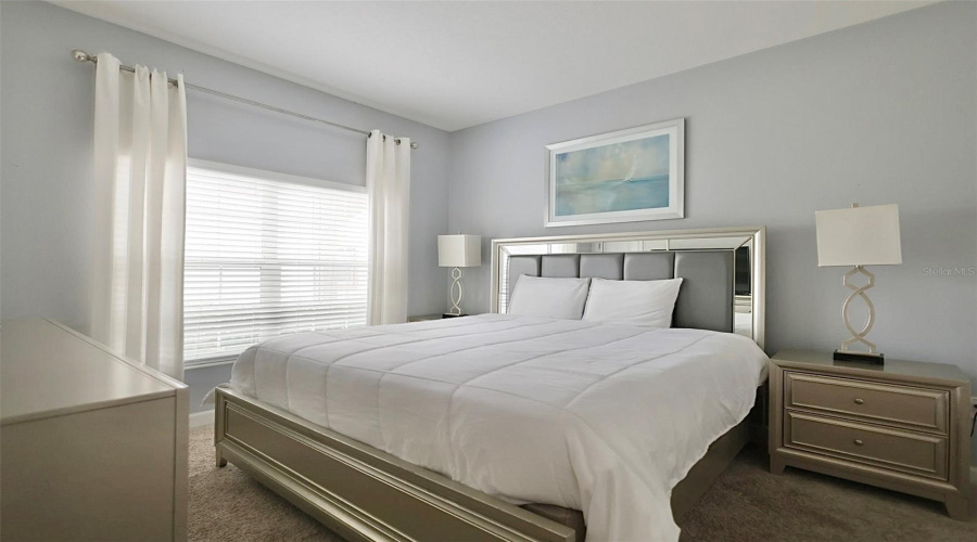 DAVENPORT, Florida 33896, 4 Bedrooms Bedrooms, ,3 BathroomsBathrooms,Residential,For Sale,DOGLEG,0,MFRO6395490