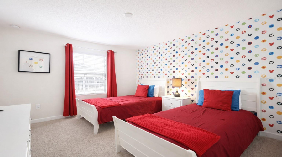 DAVENPORT, Florida 33896, 4 Bedrooms Bedrooms, ,3 BathroomsBathrooms,Residential,For Sale,DOGLEG,0,MFRO6395490