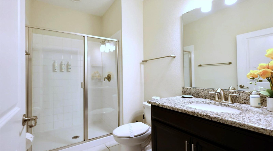 DAVENPORT, Florida 33896, 4 Bedrooms Bedrooms, ,3 BathroomsBathrooms,Residential,For Sale,DOGLEG,0,MFRO6395490