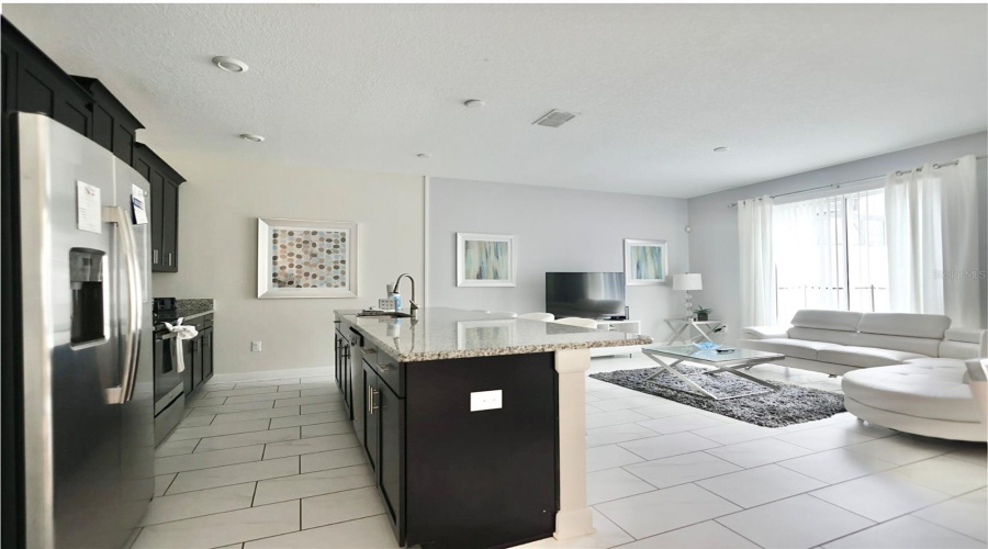 DAVENPORT, Florida 33896, 4 Bedrooms Bedrooms, ,3 BathroomsBathrooms,Residential,For Sale,DOGLEG,0,MFRO6395490