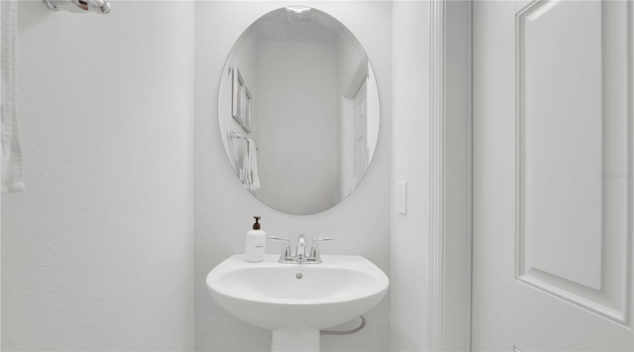 KISSIMMEE, Florida 34747, 5 Bedrooms Bedrooms, ,4 BathroomsBathrooms,Residential,For Sale,GENEVE,0,MFRS5146973