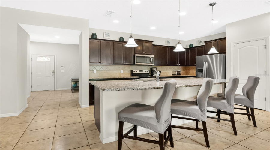 KISSIMMEE, Florida 34747, 5 Bedrooms Bedrooms, ,4 BathroomsBathrooms,Residential,For Sale,GENEVE,0,MFRS5146973