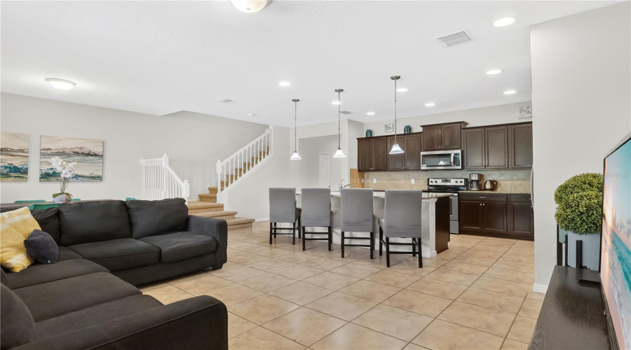 KISSIMMEE, Florida 34747, 5 Bedrooms Bedrooms, ,4 BathroomsBathrooms,Residential,For Sale,GENEVE,0,MFRS5146973