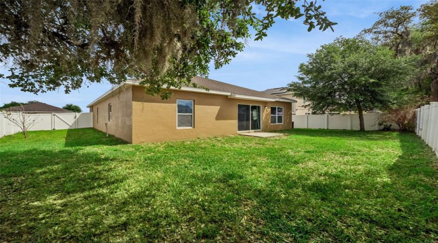 DAVENPORT, Florida 33837, 4 Bedrooms Bedrooms, ,2 BathroomsBathrooms,Residential,For Sale,WHISPERING PINES,0,MFRO6395457