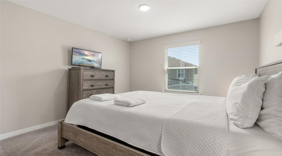 KISSIMMEE, Florida 34747, 3 Bedrooms Bedrooms, ,3 BathroomsBathrooms,Residential,For Sale,CAREY PALM,0,MFRO6395507