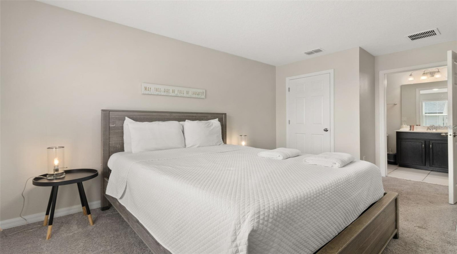 KISSIMMEE, Florida 34747, 3 Bedrooms Bedrooms, ,3 BathroomsBathrooms,Residential,For Sale,CAREY PALM,0,MFRO6395507