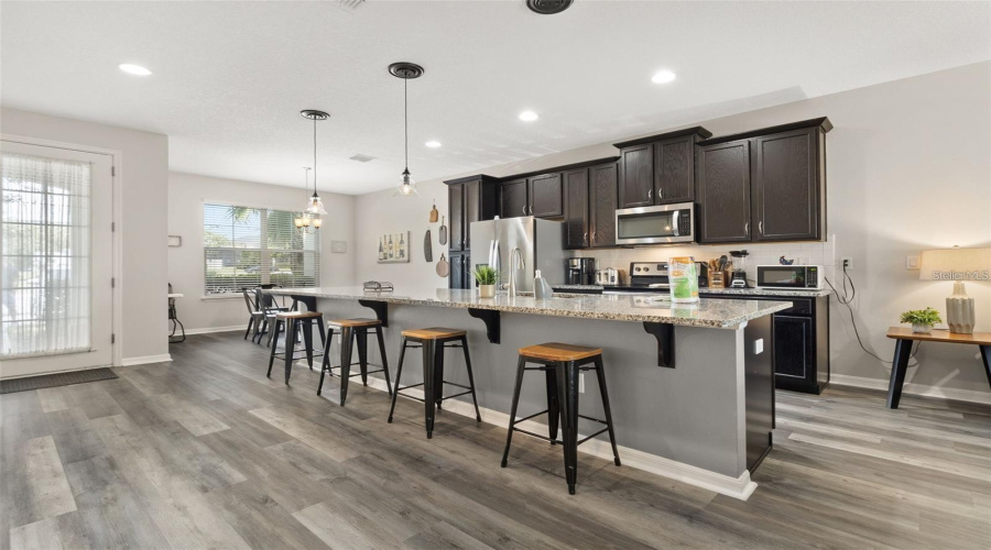 KISSIMMEE, Florida 34747, 3 Bedrooms Bedrooms, ,3 BathroomsBathrooms,Residential,For Sale,CAREY PALM,0,MFRO6395507