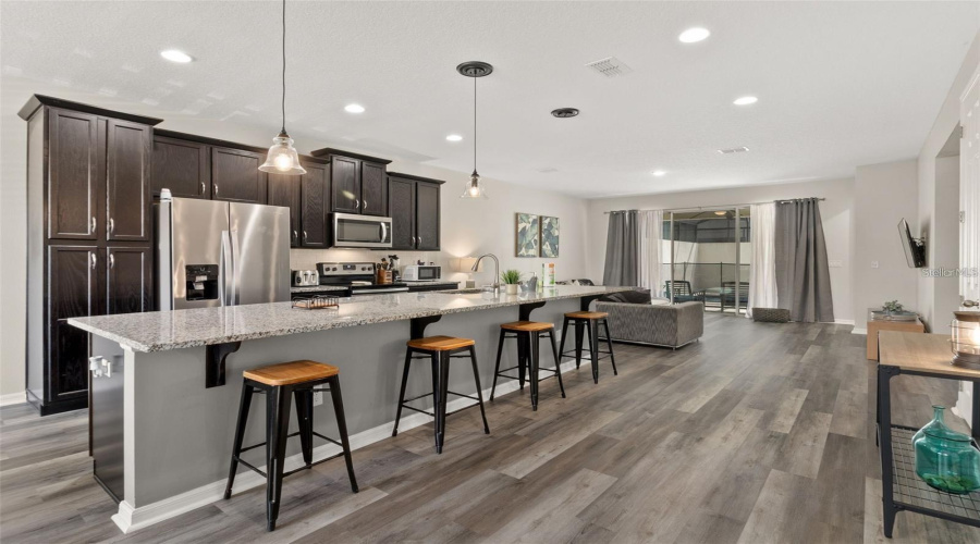 KISSIMMEE, Florida 34747, 3 Bedrooms Bedrooms, ,3 BathroomsBathrooms,Residential,For Sale,CAREY PALM,0,MFRO6395507