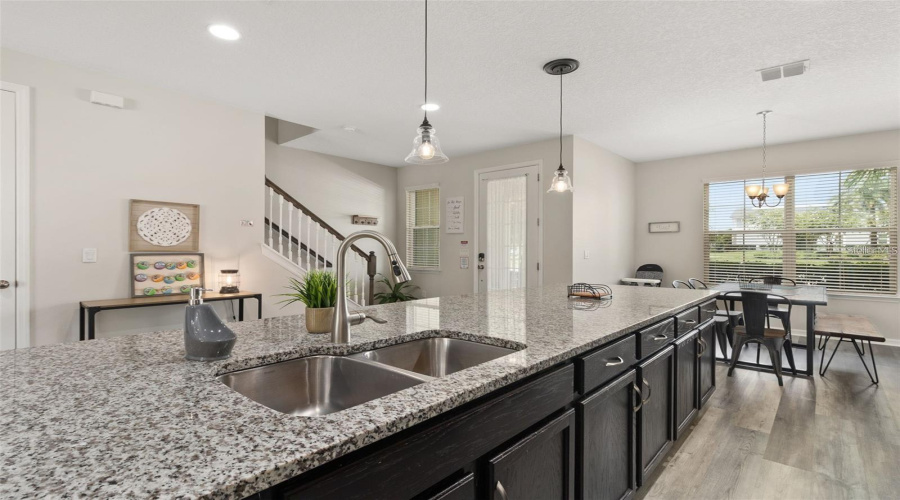 KISSIMMEE, Florida 34747, 3 Bedrooms Bedrooms, ,3 BathroomsBathrooms,Residential,For Sale,CAREY PALM,0,MFRO6395507