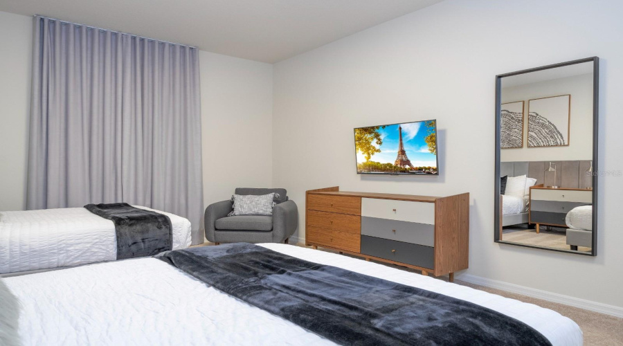 DAVENPORT, Florida 33897, 10 Bedrooms Bedrooms, ,8 BathroomsBathrooms,Residential,For Sale,LANA,0,MFRO6394832