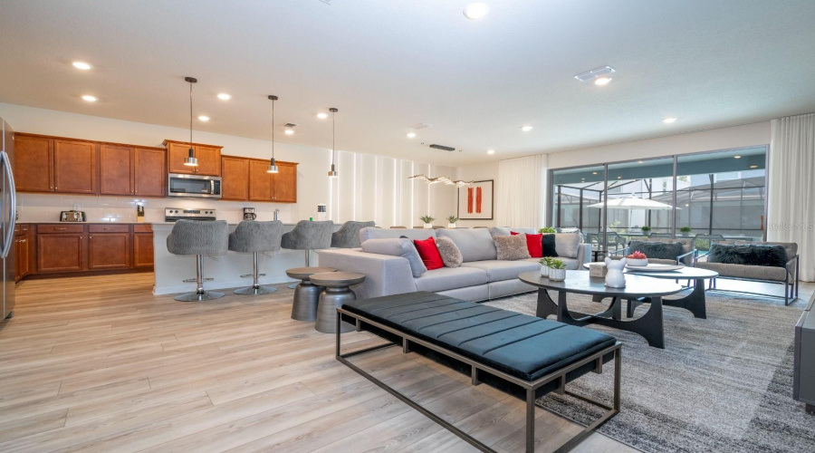 DAVENPORT, Florida 33897, 10 Bedrooms Bedrooms, ,8 BathroomsBathrooms,Residential,For Sale,LANA,0,MFRO6394832