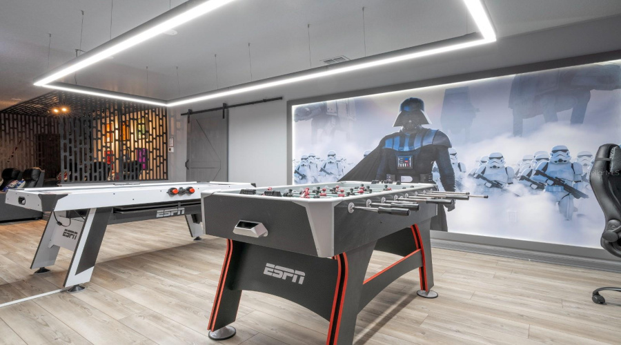 DAVENPORT, Florida 33897, 10 Bedrooms Bedrooms, ,8 BathroomsBathrooms,Residential,For Sale,LANA,0,MFRO6394832