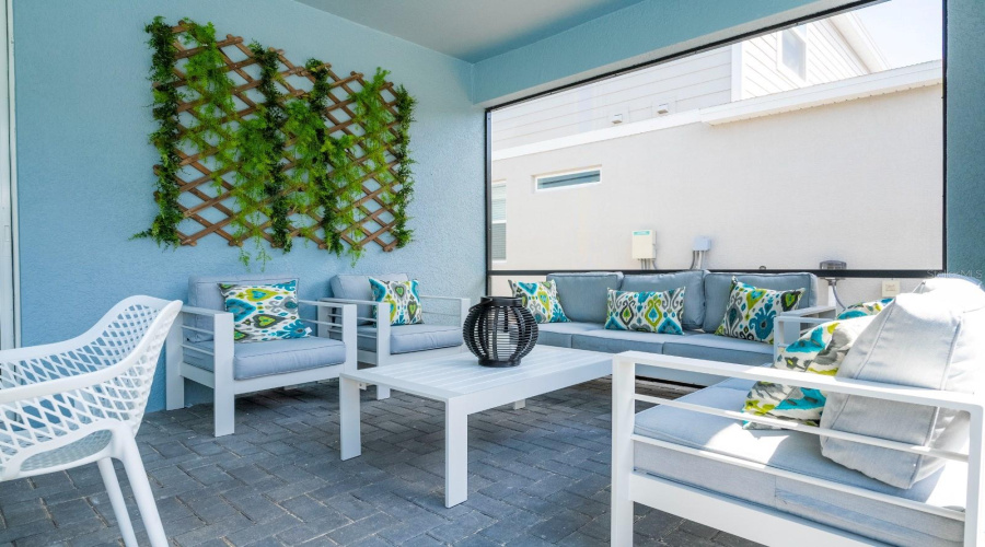 DAVENPORT, Florida 33897, 10 Bedrooms Bedrooms, ,8 BathroomsBathrooms,Residential,For Sale,LANA,0,MFRO6394832