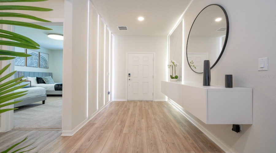 DAVENPORT, Florida 33897, 10 Bedrooms Bedrooms, ,8 BathroomsBathrooms,Residential,For Sale,LANA,0,MFRO6394832