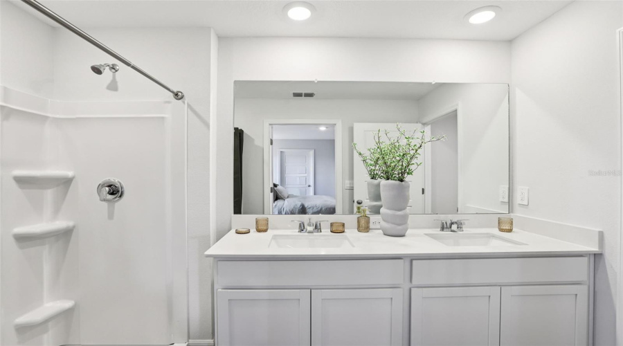 DAVENPORT, Florida 33837, 4 Bedrooms Bedrooms, ,2 BathroomsBathrooms,Residential,For Sale,MOUNTAIN,0,MFRO6395733