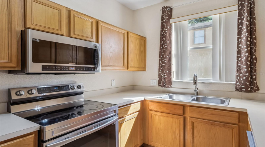 DAVENPORT, Florida 33897, 3 Bedrooms Bedrooms, ,3 BathroomsBathrooms,Residential,For Sale,BERGAMO,0,MFRO6395406