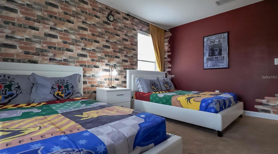 DAVENPORT, Florida 33837, 5 Bedrooms Bedrooms, ,5 BathroomsBathrooms,Residential,For Sale,SOLTERRA,0,MFRO6393866