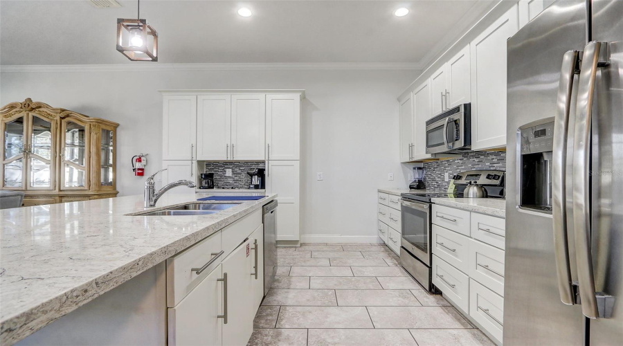 DAVENPORT, Florida 33896, 3 Bedrooms Bedrooms, ,2 BathroomsBathrooms,Residential,For Sale,CAPTIVA,0,MFRO6391482