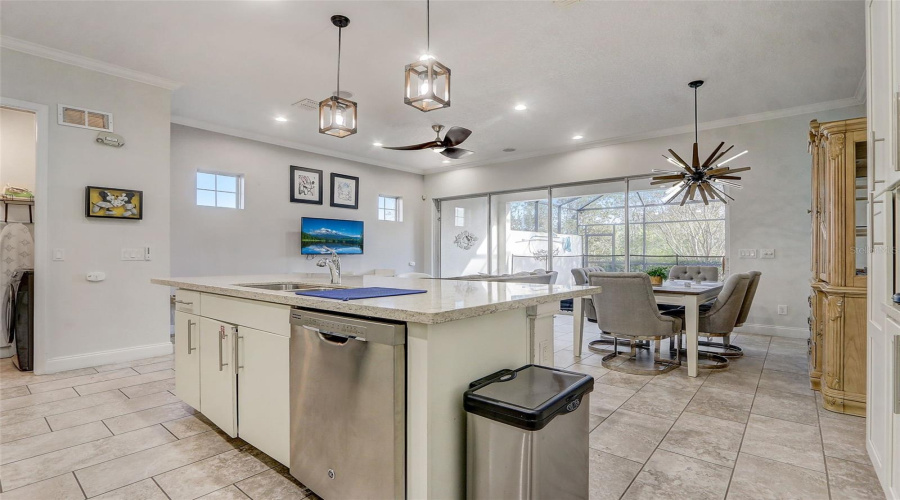 DAVENPORT, Florida 33896, 3 Bedrooms Bedrooms, ,2 BathroomsBathrooms,Residential,For Sale,CAPTIVA,0,MFRO6391482